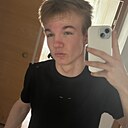 Знакомства: Максим, 19 лет, Омск