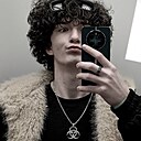Знакомства: Артём, 18 лет, Великий Новгород