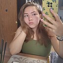 Знакомства: Ксения, 19 лет, Нефтеюганск