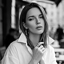 Знакомства: Юлия, 32 года, Омск