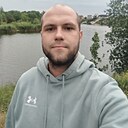 Знакомства: Александр, 28 лет, Новомосковск