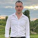 Знакомства: Кирилл, 28 лет, Уфа