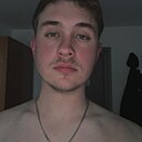 Знакомства: Макс, 23 года, Брянск