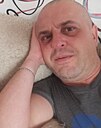 Знакомства: Виктор, 40 лет, Волгодонск