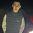 Знакомства: Руслан, 26 лет, Луганск