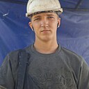 Знакомства: Артём, 25 лет, Тюмень