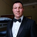 Знакомства: Эдуард, 32 года, Ульяновск