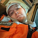 Знакомства: Виктор, 24 года, Вольск