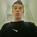 Знакомства: Илья, 22 года, Бобр