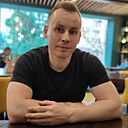 Знакомства: Максим, 34 года, Псков