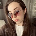 Знакомства: Анастасия, 18 лет, Киров