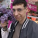 Знакомства: Максим, 21 год, Камышин