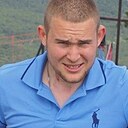 Знакомства: Илья, 24 года, Симферополь