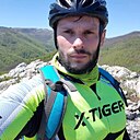 Знакомства: Silviu, 35 лет, Cluj