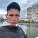 Знакомства: Артём, 22 года, Клинцы