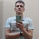 Знакомства: Павел, 32 года, Курск
