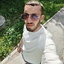 Знакомства: Мгер Григорян, 29 лет, Тюмень