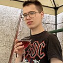 Знакомства: Данила, 23 года, Алчевск