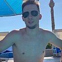 Знакомства: Valera, 24 года, Казань