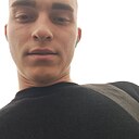 Знакомства: Тим, 23 года, Арамиль