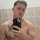 Знакомства: Виктор, 22 года, Астана