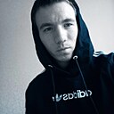 Знакомства: Роман, 21 год, Абакан