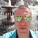 Знакомства: Олег, 34 года, Саратов