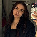 Знакомства: Аделина, 24 года, Оренбург