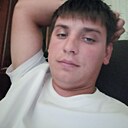 Знакомства: Юрий, 28 лет, Волгоград