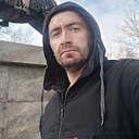 Знакомства: Евгений, 33 года, Волжский