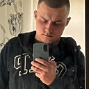 Знакомства: Илья, 22 года, Таганрог