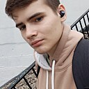 Знакомства: Максим, 18 лет, Саратов