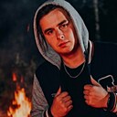 Знакомства: Андрей, 28 лет, Белово