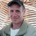 Знакомства: Макс, 46 лет, Великие Луки