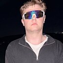 Знакомства: Александр, 22 года, Минск