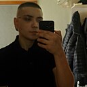 Знакомства: Руслан, 22 года, Саратов