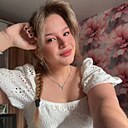 Знакомства: Кристина, 18 лет, Барнаул