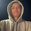 Знакомства: Maks, 19 лет, Шумерля