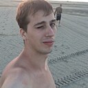 Знакомства: Максим, 30 лет, Саяногорск