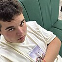 Знакомства: Максим, 21 год, Владимир