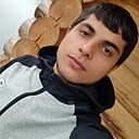 Знакомства: Максим, 22 года, Кострома