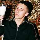 Знакомства: Макс, 24 года, Петрозаводск