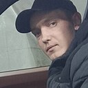 Знакомства: Артём, 32 года, Волжск