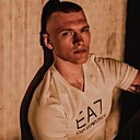 Знакомства: Bogdan, 24 года, Харьков