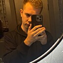 Знакомства: Данил, 23 года, Луганск
