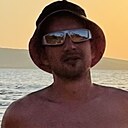 Знакомства: Кирилл, 30 лет, Керчь