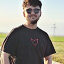 Знакомства: Боб, 26 лет, Симферополь