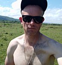 Знакомства: Денис, 37 лет, Каменномостский