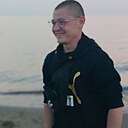 Знакомства: Серëжа, 24 года, Мариуполь