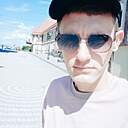 Знакомства: Толян, 27 лет, Курск